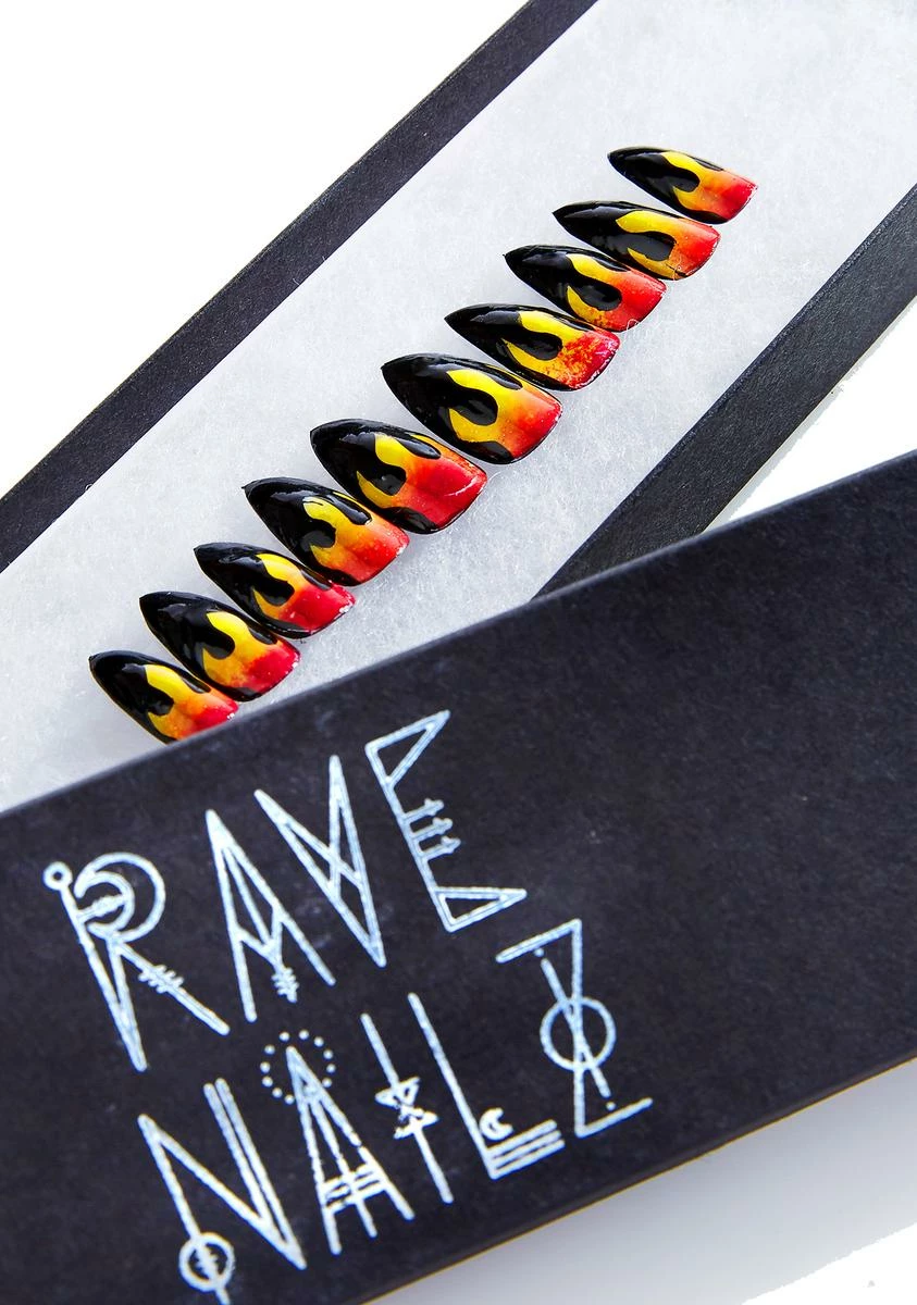 RAVE NAILZ Flame Nail Set 4 RAVE NAILZ Flame Nail Set - Image 2