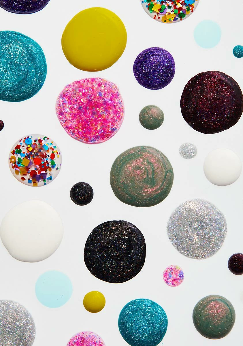 Cirque Colors We Trippy Holographic Top Coat 4 Cirque Colors We Trippy Holographic Top Coat - Image 2