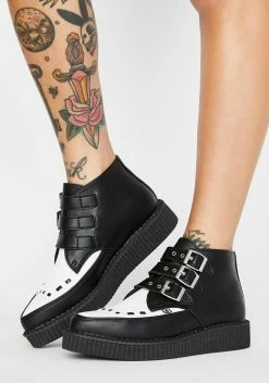 T.U.K. 3-Buckle Pointed Creeper Boots