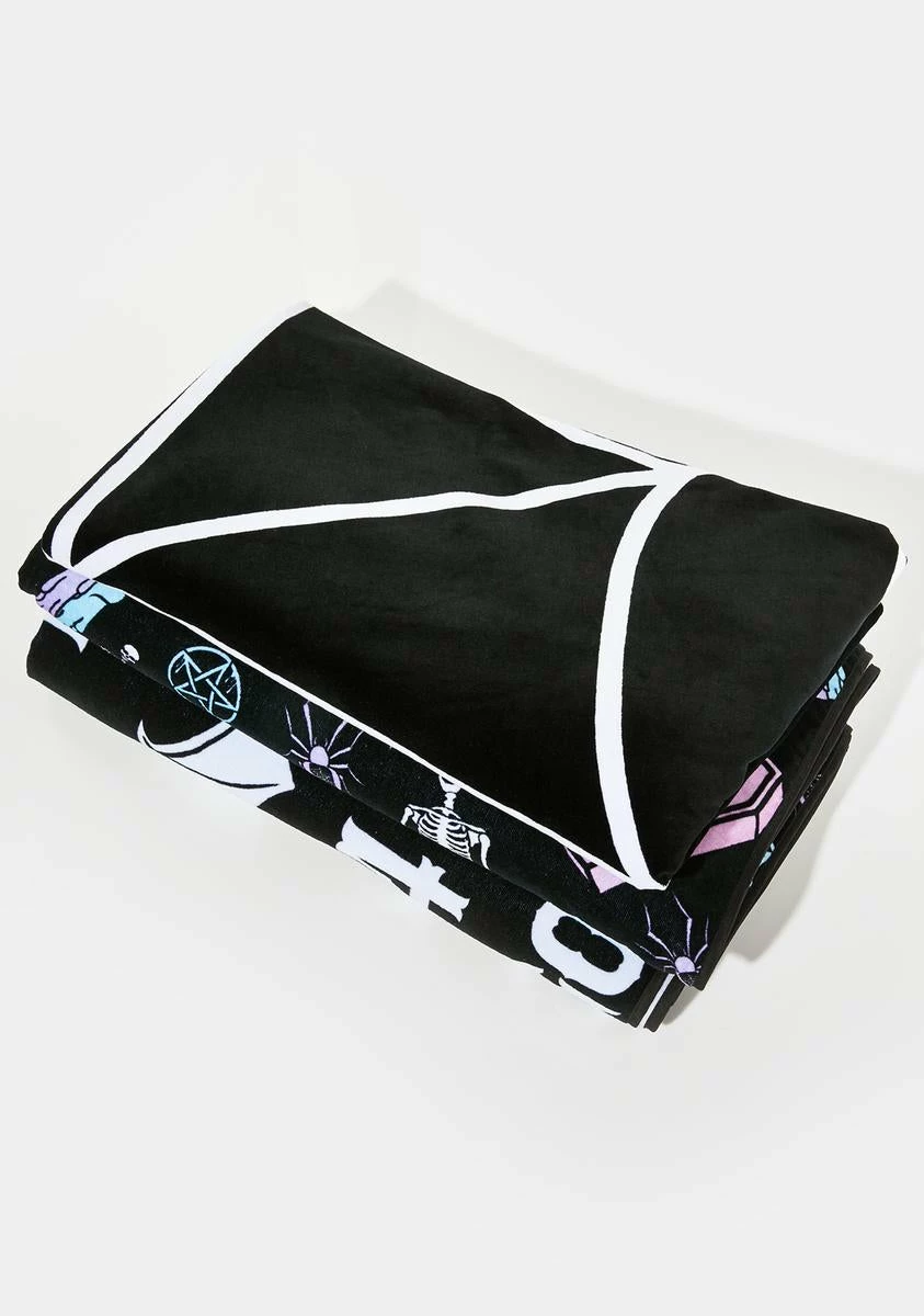 Dolls Home Spinning Out Oversized Beach Towel 6 Dolls Home Spinning Out Oversized Beach Towel - Image 4