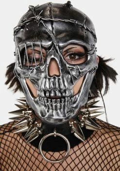 X_KBW Barbed Terror Skull Face Mask